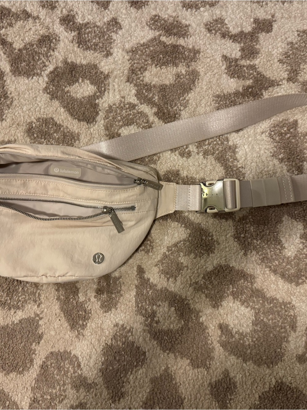 lululemon athletica Beige Waist Pack - Lightweight Crossbody Belt Bag